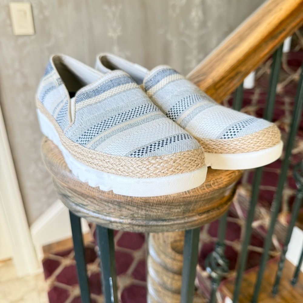 BOBS by Skechers memory foam FLEXPRADRILLE ladies slip on NWOT 6 1/2 - Picture 2 of 10